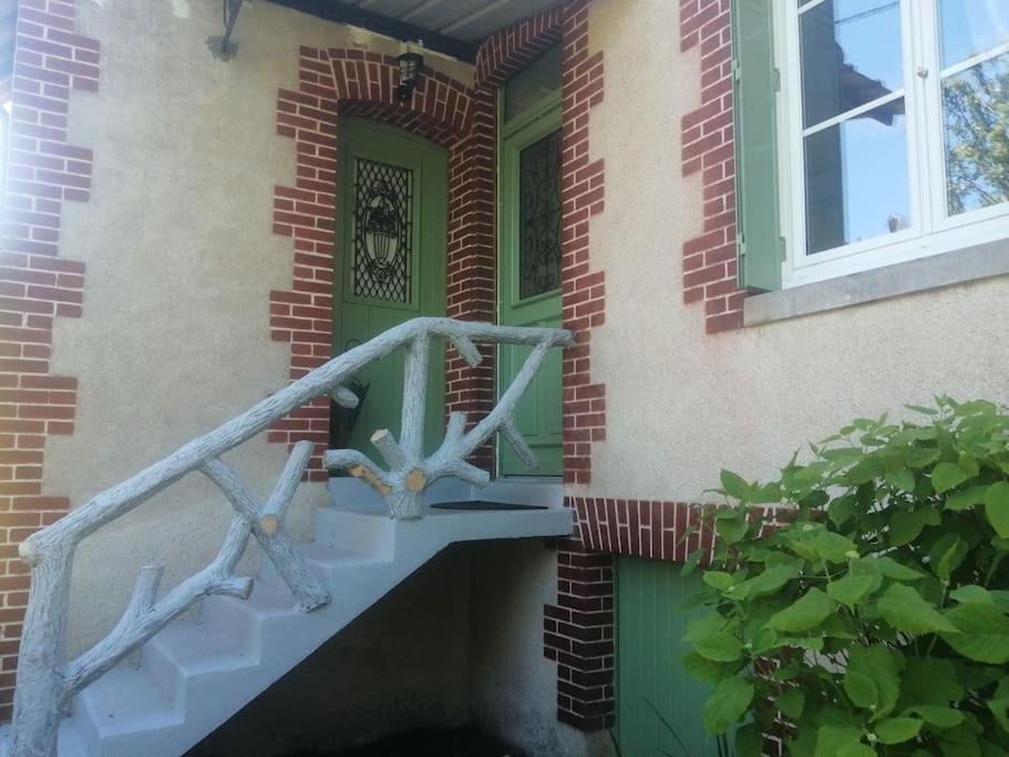 Maison " Bouton D'Or" Au Bord De L'Eau, A 10 Mn De Tours , Meuble Classe Une Etoile Saint-Avertin Eksteriør billede